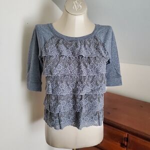 Gray Lace Tiered Ruffle Women's Top Size Small